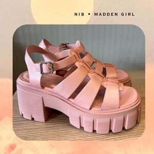 Madden Girl • Galaxy pink chunky platform sandals